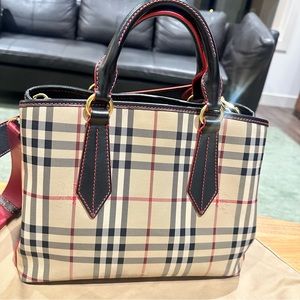 Authentic Burberry HONEY CANVAS AND BLACK LEATHER BALLINGTON HORSEFERRY BAG